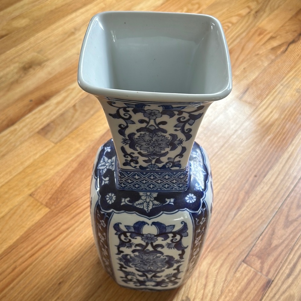 Elegant Blue and White  Vase